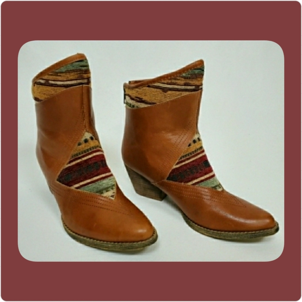 Sbicca booties - Picture 1 of 8
